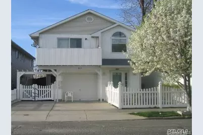 265 E Pine Street, Long Beach, NY 11561 - Photo 1
