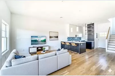 68 Foster Avenue #3, Hampton Bays, NY 11946 - Photo 7