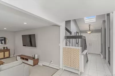 11 Jeanne Road, Lake Grove, NY 11755 - Photo 11