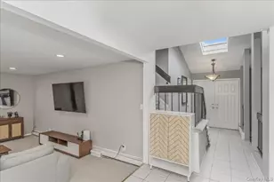 11 Jeanne Rd, Lake Grove, NY 11755 - Photo 11