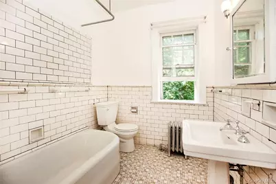 568 W 261st Street #2, Bronx, NY 10471 - Photo 7