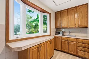 1016 Howells Rd, Bay Shore, NY 11706 - Photo 5