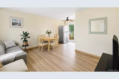 1016 Howells Road, Bay Shore, NY 11706 - Photo 3