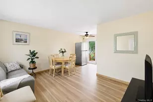 1016 Howells Rd, Bay Shore, NY 11706 - Photo 3