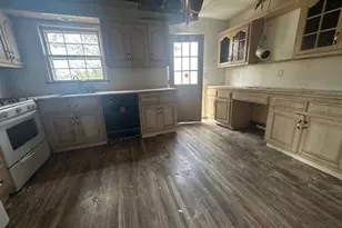 188 W Woodland Dr, Wading River, NY 11792 - Photo 17