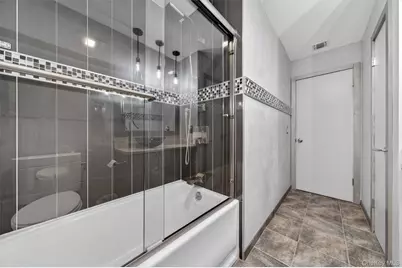 8 Puritan Lane, Blooming Grove, NY 10992 - Photo 19