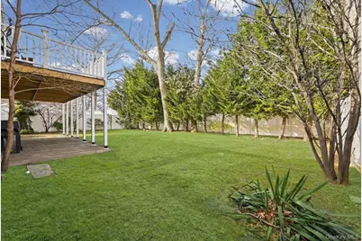 978 Little Whalneck Road, Merrick, NY 11566 - Photo 27