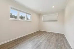 978 Little Whalneck Rd, Merrick, NY 11566 - Photo 13