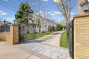 978 Little Whalneck Rd, Merrick, NY 11566 - Photo 21