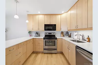 1 Heritage Drive #J, New City, NY 10956 - Photo 7
