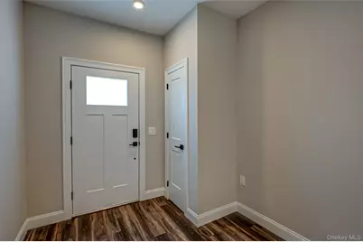 1 Conklin Street #102, Farmingdale, NY 11735 - Photo 3