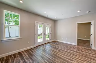 1 Conklin St, Farmingdale, NY 11735 - Photo 5