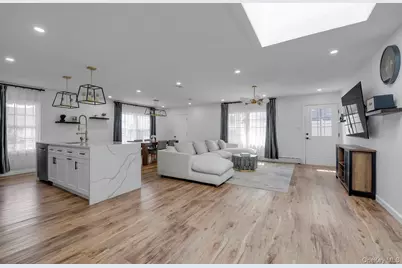 69 Candy Lane, Syosset, NY 11791 - Photo 7