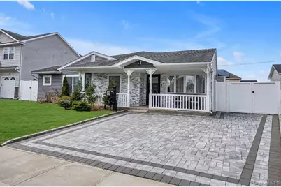 69 Candy Lane, Syosset, NY 11791 - Photo 27