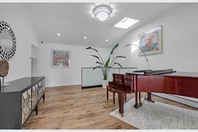 69 Candy Lane, Syosset, NY 11791 - Photo 5