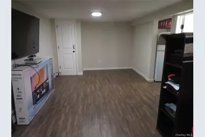 17 Chimney Lane, Bay Shore, NY 11706 - Photo 5