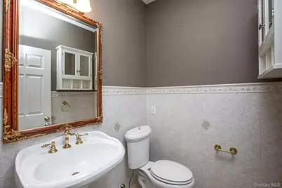 423 English Place, Mamaroneck, NY 10543 - Photo 7