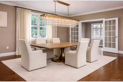 423 English Place, Mamaroneck, NY 10543 - Photo 3