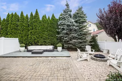 423 English Place, Mamaroneck, NY 10543 - Photo 23