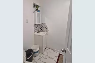 85 Grove Street, Newburgh, NY 12550 - Photo 11