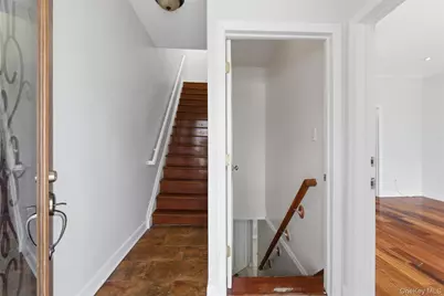 287 Logan Avenue, Bronx, NY 10465 - Photo 19