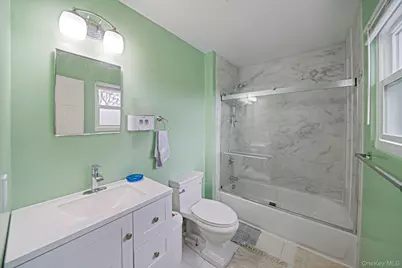 [Address not provided], Wyandanch, NY 11798 - Photo 25