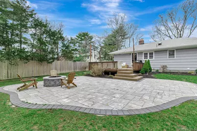 14 Ursular Court, Smithtown, NY 11787 - Photo 35