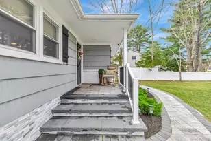 14 Ursular Ct, Smithtown, NY 11787 - Photo 5