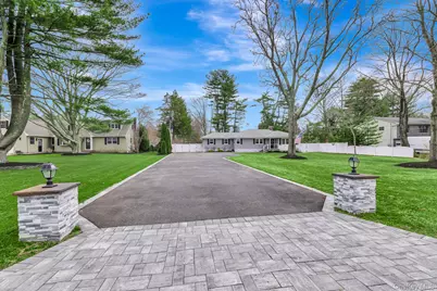 14 Ursular Court, Smithtown, NY 11787 - Photo 3