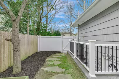 14 Ursular Court, Smithtown, NY 11787 - Photo 39
