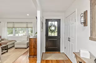 14 Ursular Ct, Smithtown, NY 11787 - Photo 7