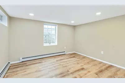 14 Ursular Court, Smithtown, NY 11787 - Photo 29