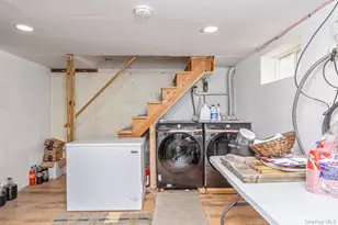 14 Ursular Ct, Smithtown, NY 11787 - Photo 31