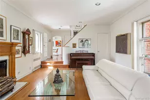 7 Lincoln Rd, Great Neck, NY 11021 - Photo 3