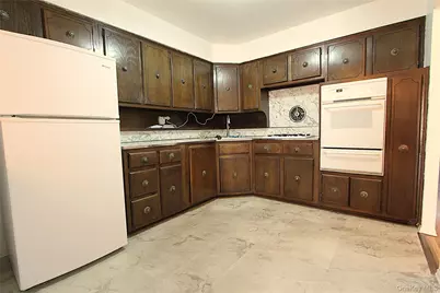 58-18 84th Place, Middle Village, NY 11379 - Photo 5