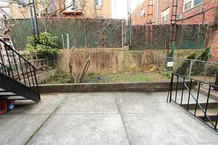 58-18 84th Pl, Middle Village, NY 11379 - Photo 19