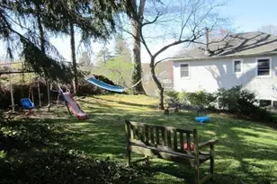 4 Manor Pl, White Plains, NY 10605 - Photo 31
