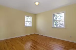 4 Manor Pl, White Plains, NY 10605 - Photo 27