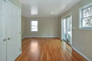 4 Manor Pl, White Plains, NY 10605 - Photo 15