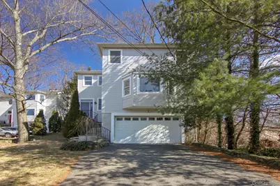 4 Manor Place, White Plains, NY 10605 - Photo 1