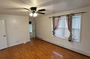 12 Green Ln, Levittown, NY 11756 - Photo 13