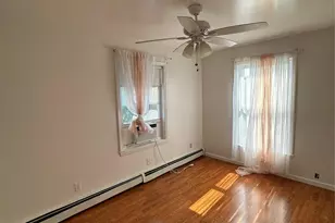 12 Green Ln, Levittown, NY 11756 - Photo 11