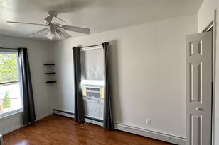 12 Green Ln, Levittown, NY 11756 - Photo 15