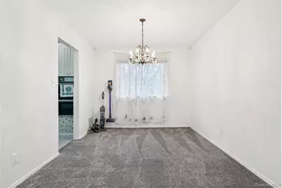 40 Bowling Lane, Deer Park, NY 11729 - Photo 9