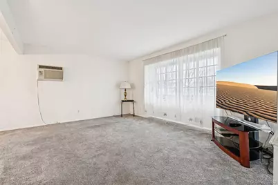 40 Bowling Lane, Deer Park, NY 11729 - Photo 3