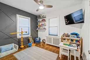 727 Henry St, Uniondale, NY 11553 - Photo 13