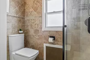 727 Henry St, Uniondale, NY 11553 - Photo 17