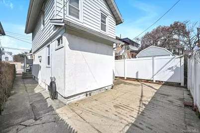 32-17 Murray Street, Flushing, NY 11354 - Photo 15