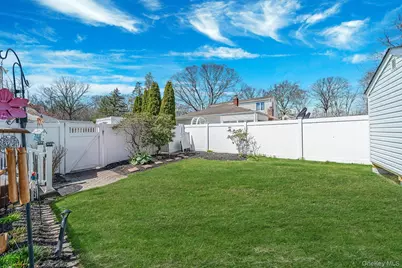 15 Lido Boulevard, Lake Grove, NY 11755 - Photo 23