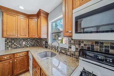 15 Lido Boulevard, Lake Grove, NY 11755 - Photo 5